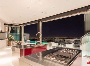 2161 Sunset Plaza Dr, Los Angeles, CA 90069