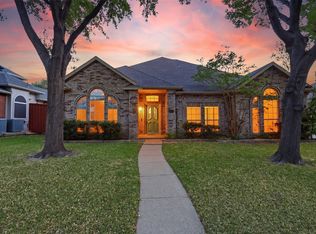 1421 Susan Ln, Carrollton, TX 75007