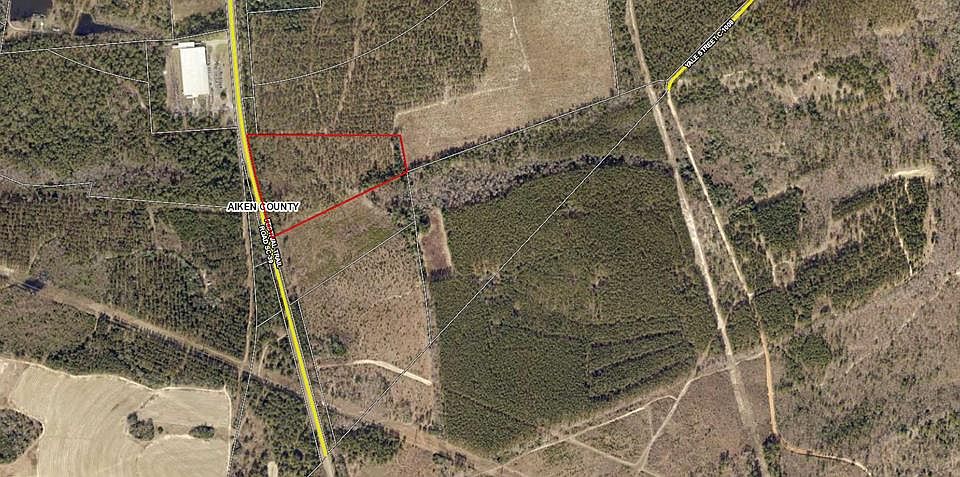2nd image of 471 River Rd