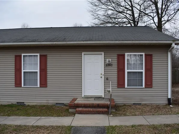 2207-2209 Motley St, Burlington, NC 27217