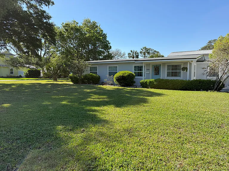 1306 Palm Cir — Photo 30