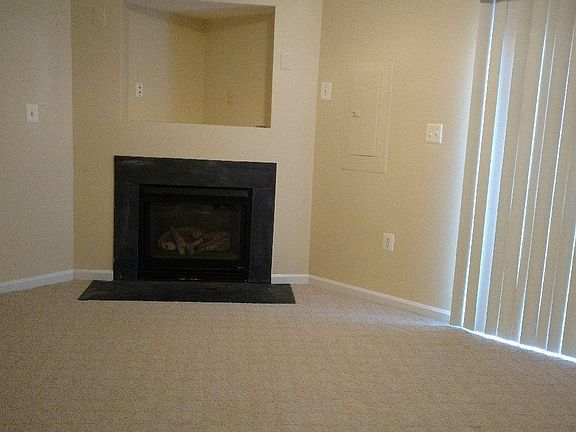 4th image of 9517 Woodyard Cir