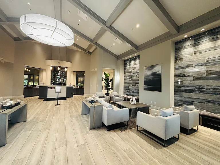 Clubhouse Dining