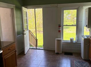 (Undisclosed Address), Saint Albans, VT 05478