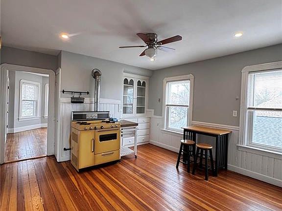 3rd image of 129 Allston St Floor 3