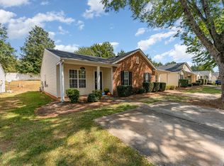 5416 Harris Cove Dr, Charlotte, NC 28269