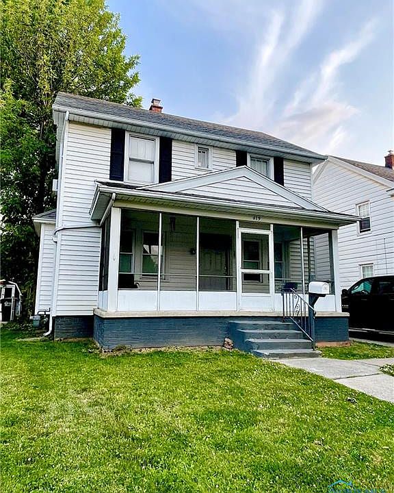 2nd image of 419 W Poinsetta Ave