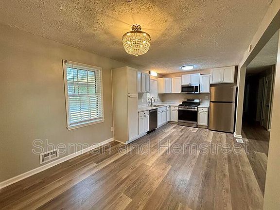 4th image of 216 Weldon Rd