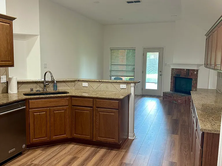 4507 Ridgeway Dr — Photo 8