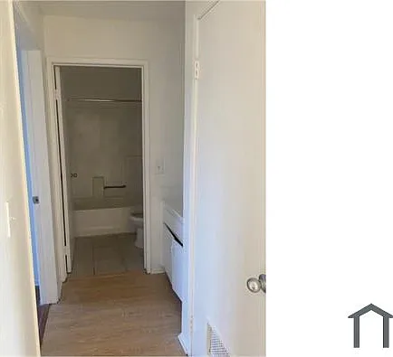 558 N Alexandria Ave #7 — Photo 8