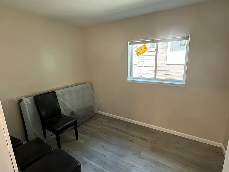 3852 Figueroa Ln #FRONT — Photo 3