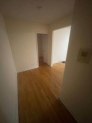 4th image of 83-30 118th St APT 55