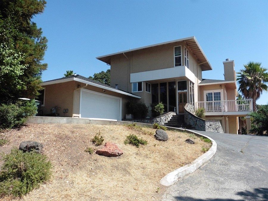 1st image of 16700 Gnarled Oak Ln