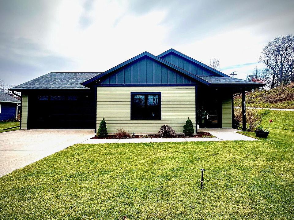 1st image of 20151 Hammer AVENUE