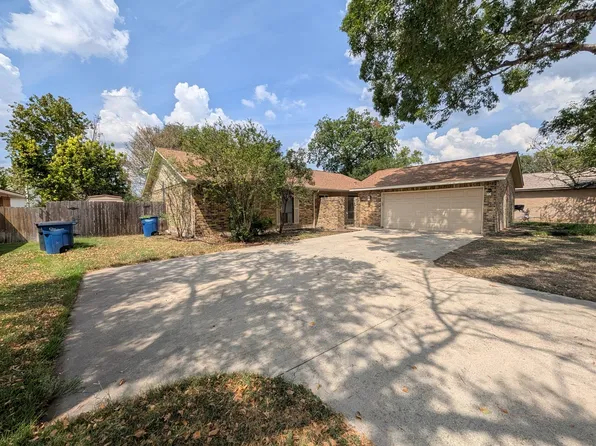 619 Summerwood Dr, New Braunfels, TX 78130