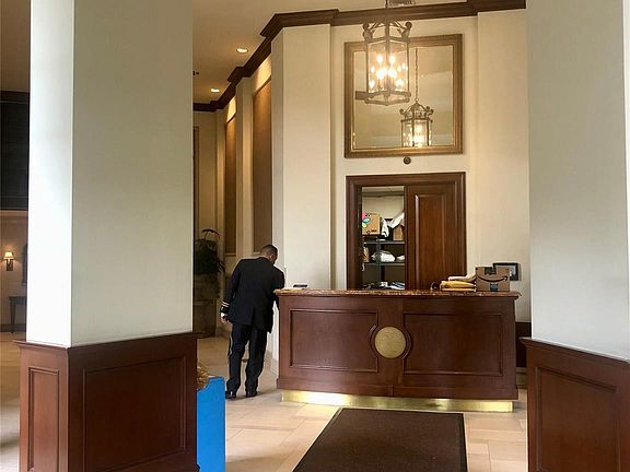 3rd image of 2 Bay Club Dr APT 11F
