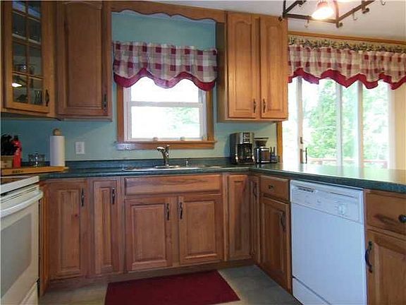5th image of 113 Green Clover Dr