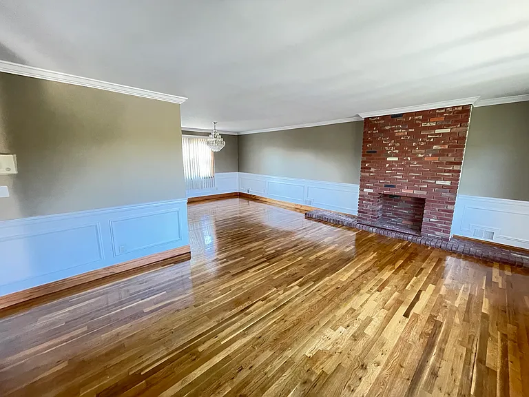4 Nippon Ave — Photo 2