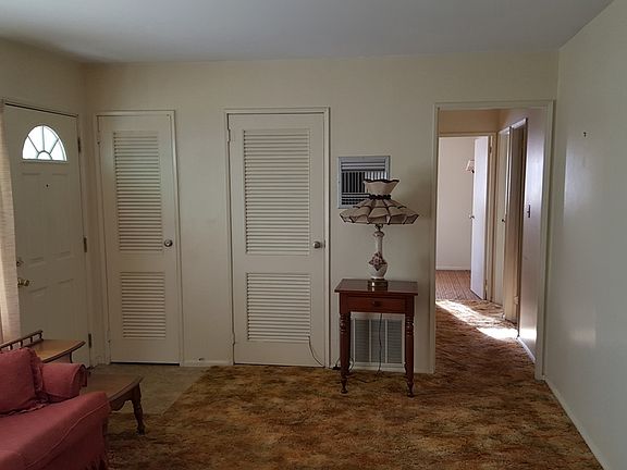 4th image of 1236 Bernard Ave