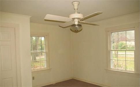 4th image of 513 Oakdale Ave