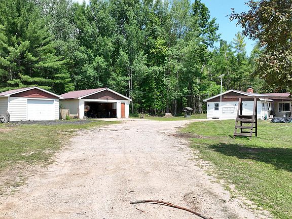 4th image of 573 Gregory Dr