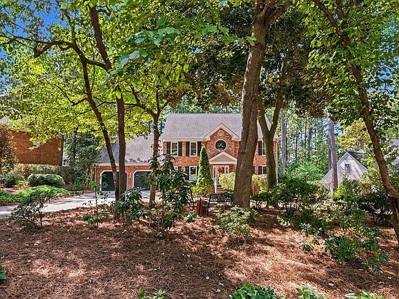 3rd image of 1108 Vestavia Woods Dr