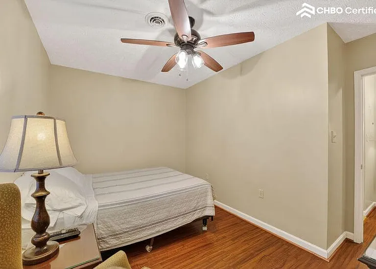1332 W Andrew Johnson Hwy #10 — Photo 17