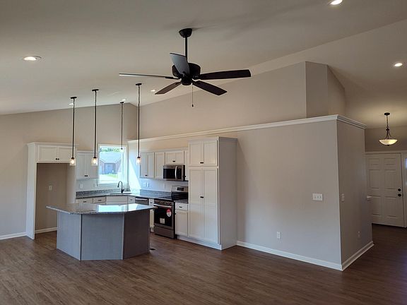 3rd image of 1218 Wellford Dr #298WW