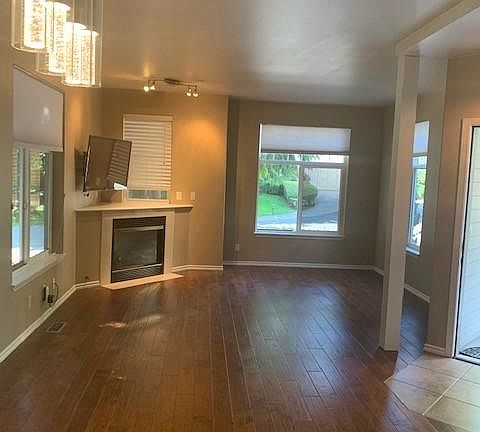 3rd image of 9836 NE 130th Pl