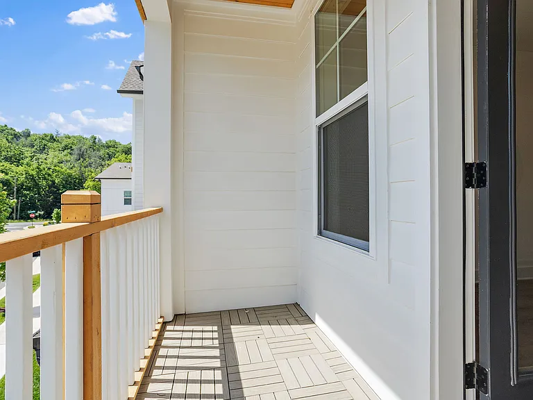 2036 Maple View Ln — Photo 16