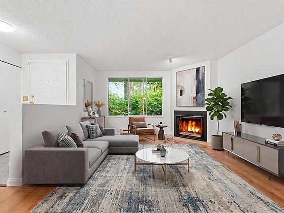 4th image of 3321 Marquette Cres