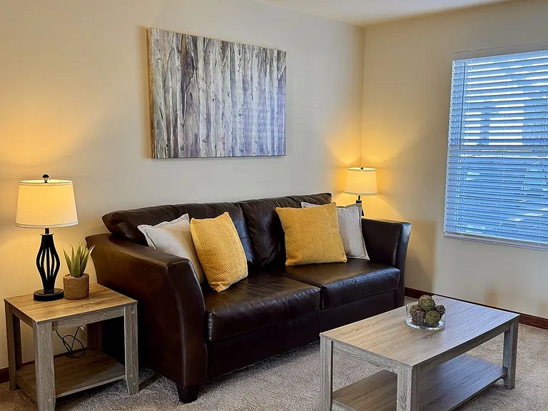 Eagle View Luxury Apartments — Photo 34