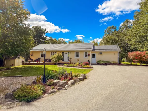 120 Dawson Hts, Pine Grove, NS B0J 1E0