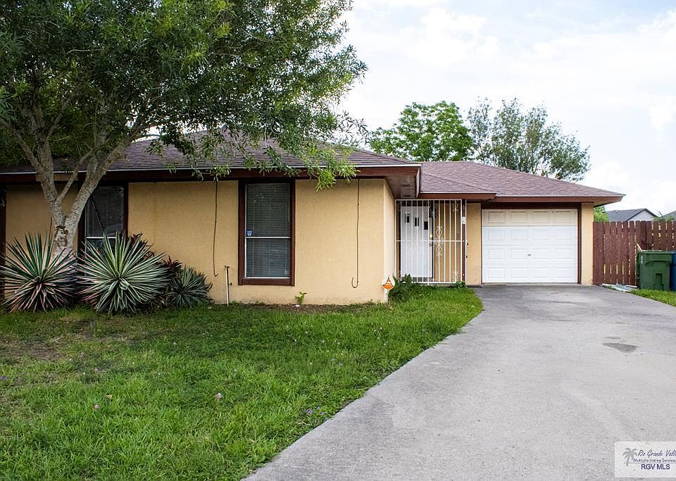 1st image of 15 Corine Cir