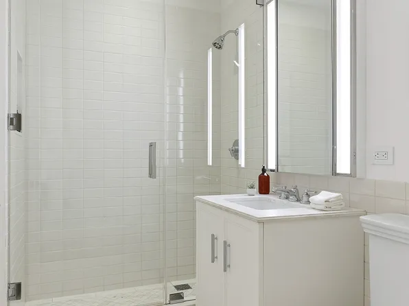 100 Barclay Street image 10 of 16