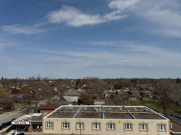 689 The Queensway #619 — Photo 18