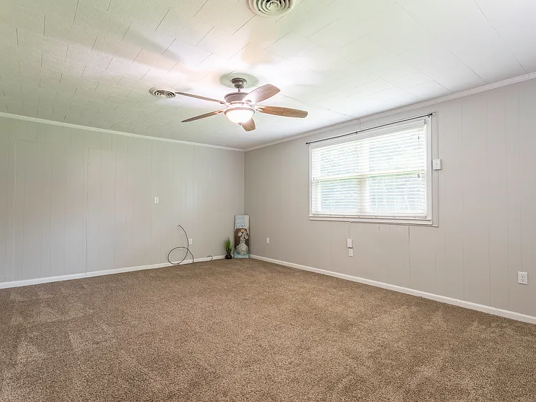 5240 Peachtree St — Photo 15