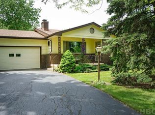 2400 Sweetwater Rd, Findlay, OH 45840