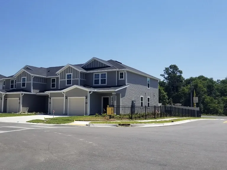 52 Beach Palm Ct — Photo 3