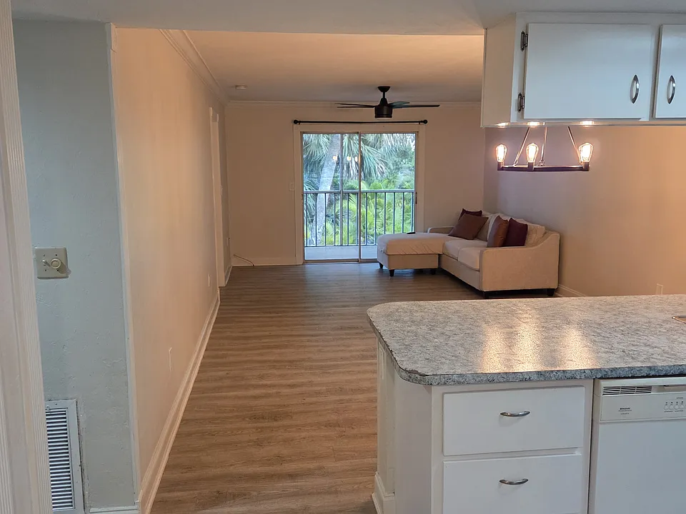 2395 Naples Trace Cir #5