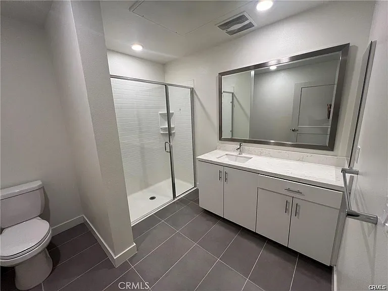 1402 N Nolita — Photo 13