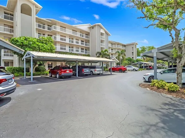 340 Horse Creek DR #202, NAPLES, FL 34110