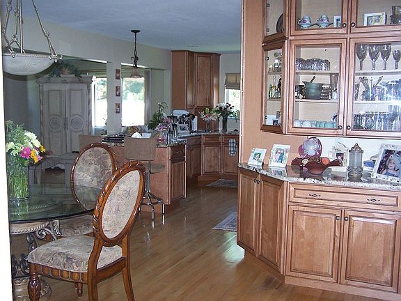 Dining / Kitchen