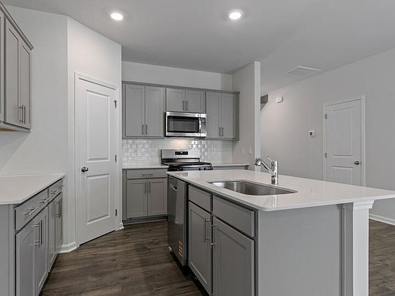 7th image of this home