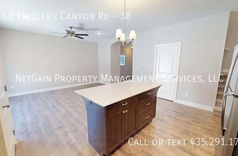 173 E Fiddlers Canyon Rd #38 — Photo 6