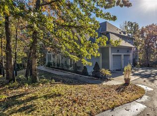 15905 W 56th St, Shawnee, KS 66217