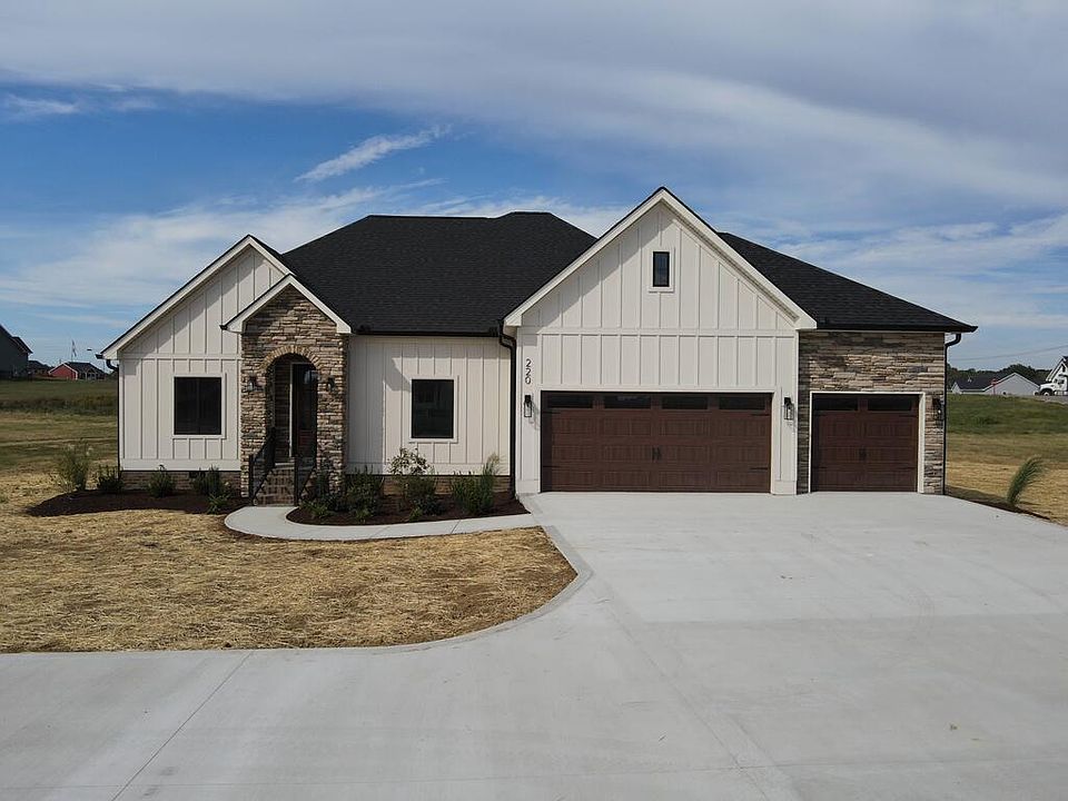 1st image of 220 Castleman Dr