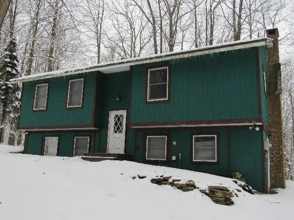 468-5 Fathoms Rd, Du Bois, PA 15801