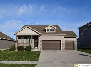 1718 W Big Sky Rd, Lincoln, NE 68521
