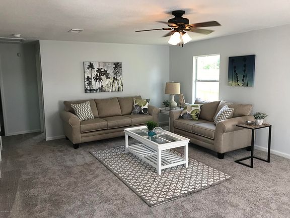 5th image of 2203 Luana Dr E